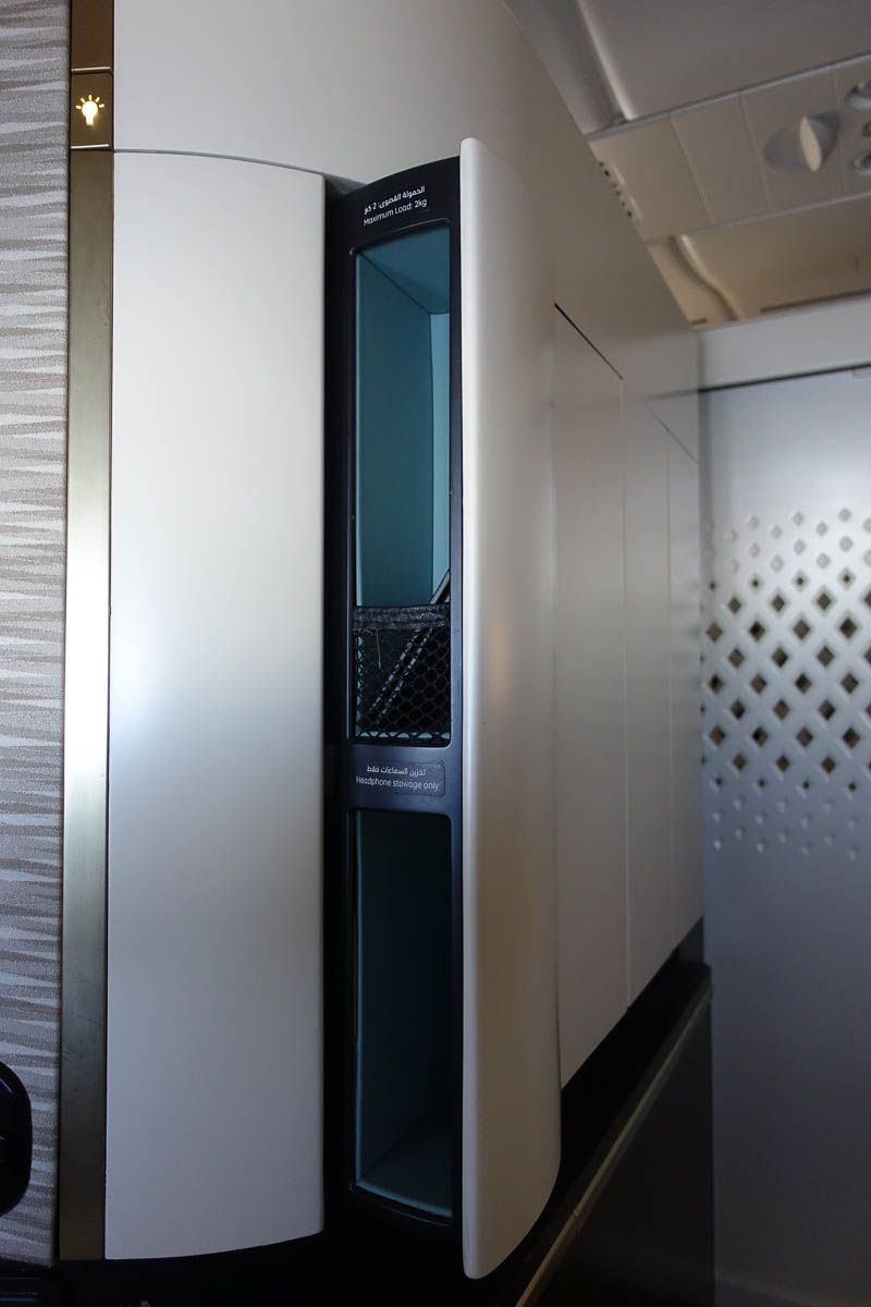 Review: Etihad EY454 A380 Apartments Abu Dhabi to Sydney