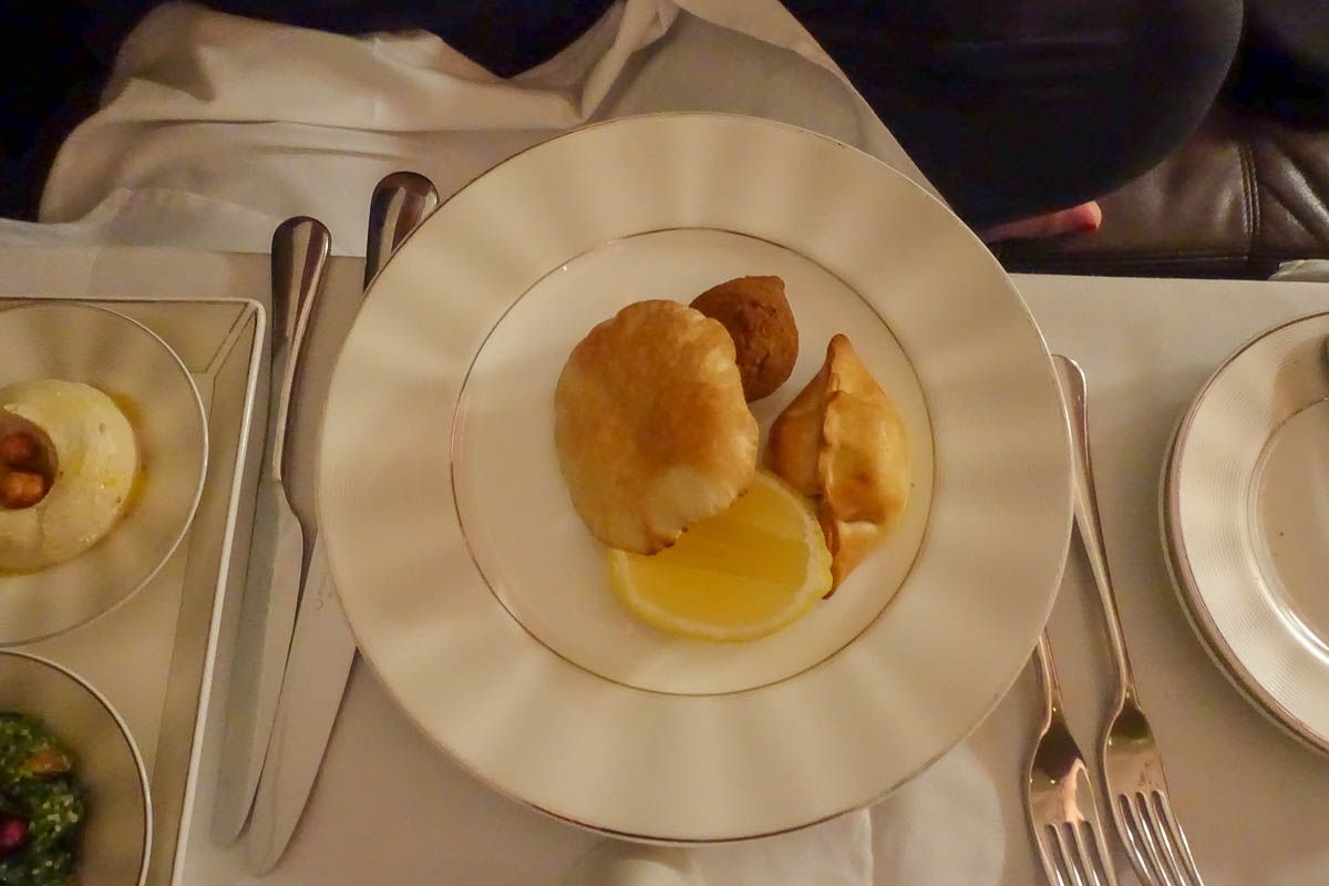 Review: Etihad EY454 A380 Apartments Abu Dhabi to Sydney