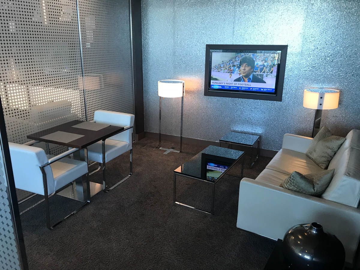 Review: Etihad First/Business Lounge Paris Airport