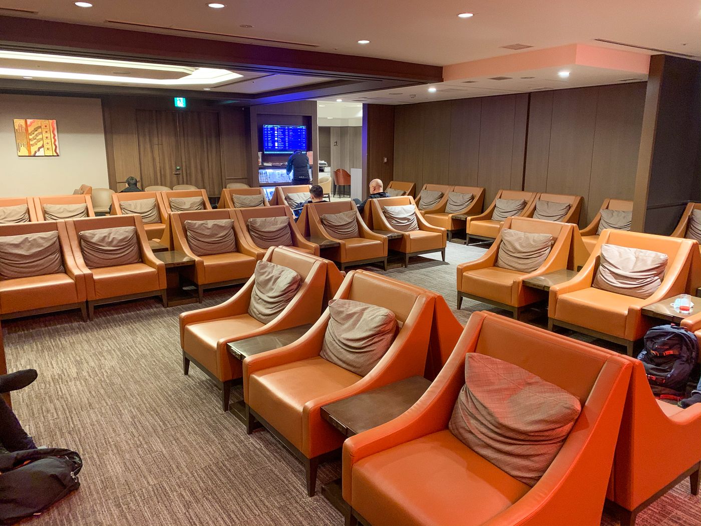 Review: Osaka Kansai JAL Sakura Lounge