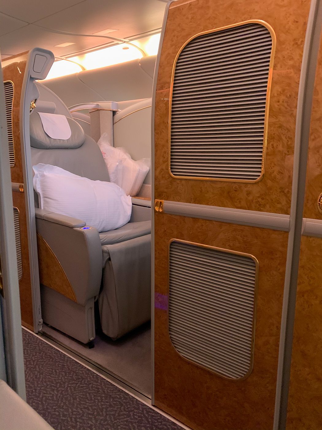 Review: Emirates EK317 A380 First Class Osaka to Dubai