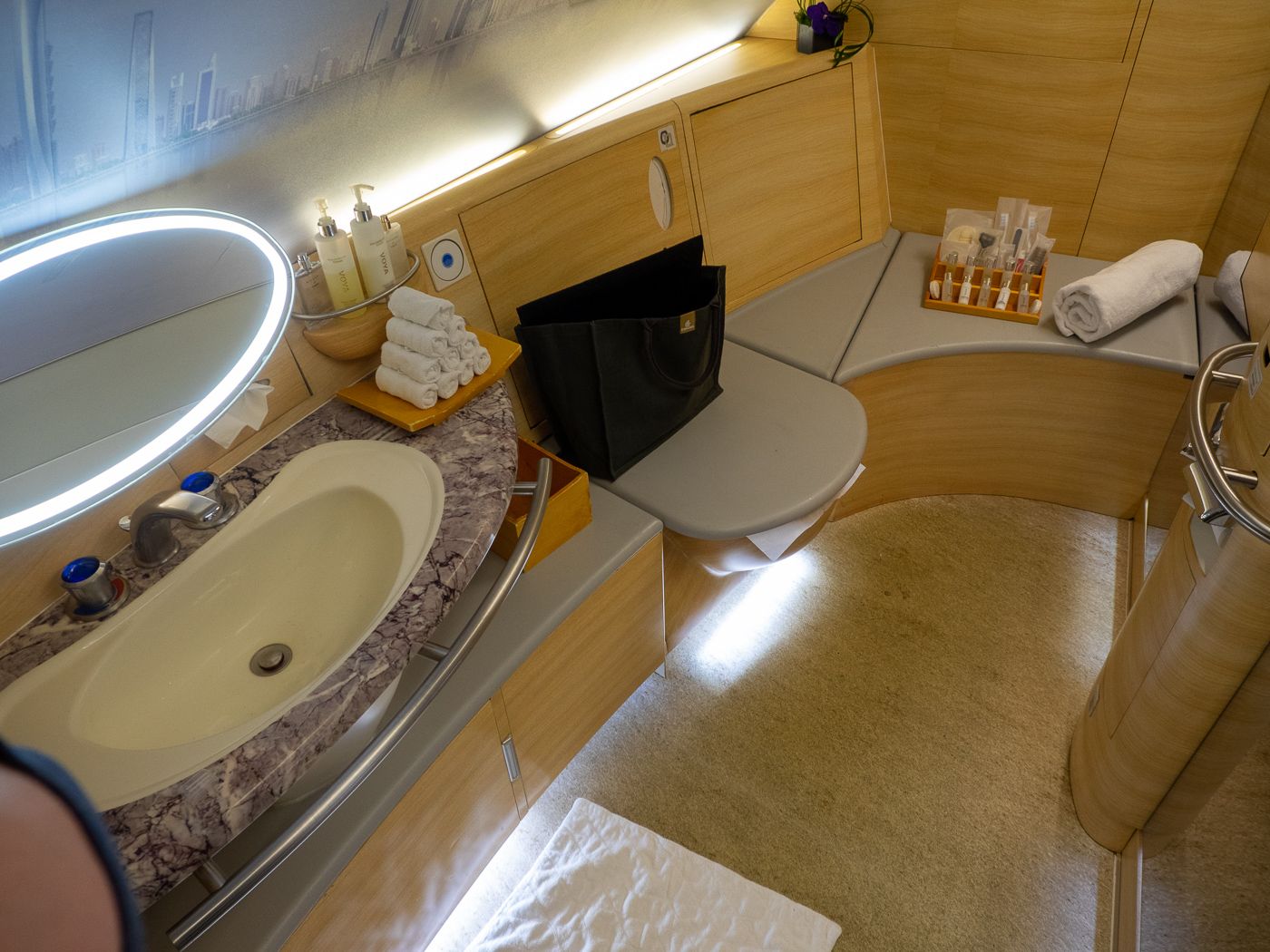 Review: Emirates EK317 A380 First Class Osaka to Dubai