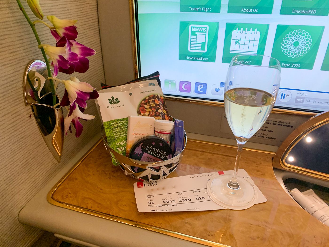 Review: Emirates EK317 A380 First Class Osaka to Dubai