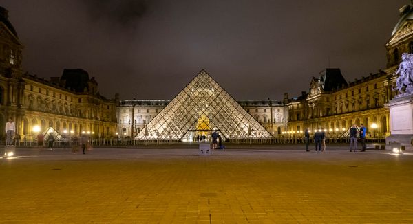 Travel: Exploring Paris